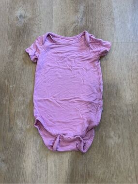 Kyte Baby Bamboo Pink Onesie 12-18 Months